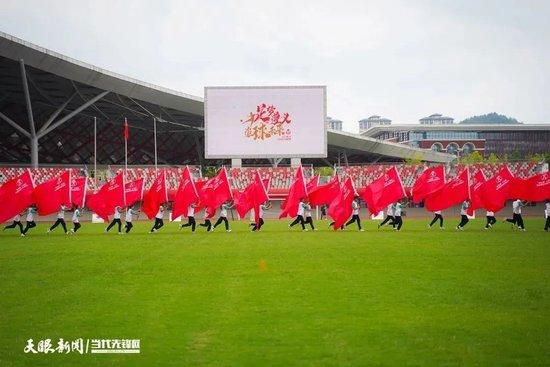 据全市场报道，巴萨、阿森纳、尤文图斯、那不勒斯有意引进维尔梅伦，安特卫普要价2500万欧元。